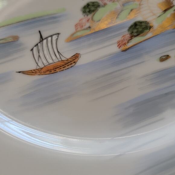 Vintage Japanese Kutani Dinner Plates Mt Fuji Gold Painted Porcelain Set of 6 - Picture 9 of 10
